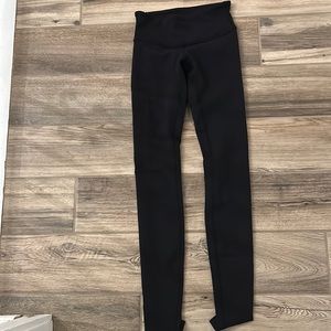 Black lululemon leggings